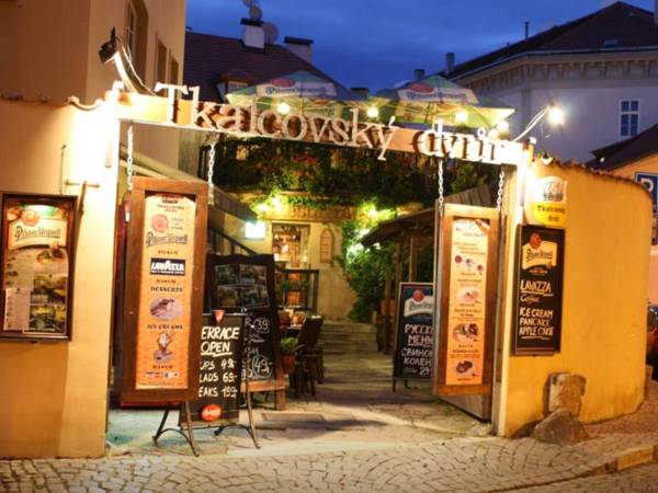 Apartments & Restaurant Tkalcovsky dvur