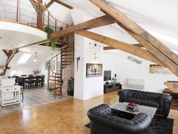 Grand Luxury Apartment Attic Hastalska
