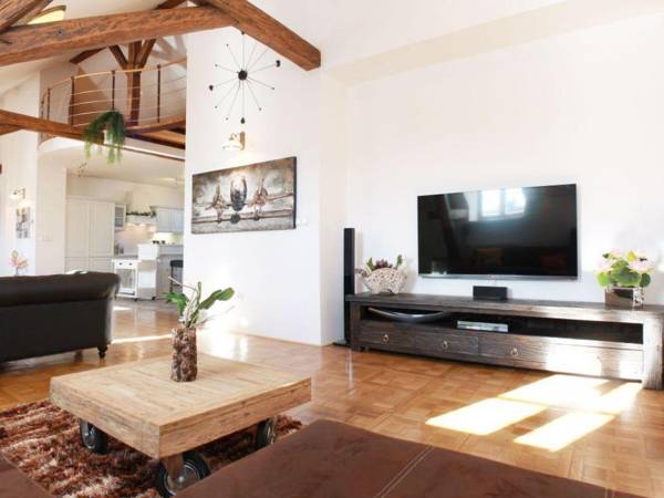 Grand Luxury Apartment Attic Hastalska