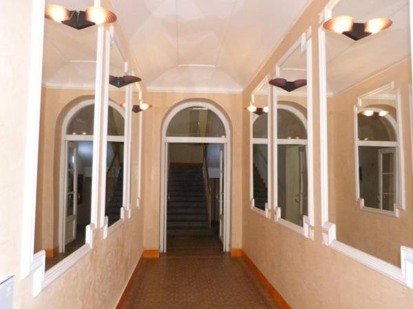 Apartment by the Old Town Square