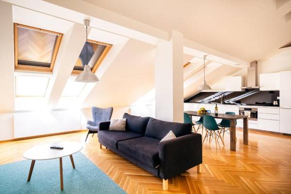 Luxurious Woodrow Wilson apt in Prague centre