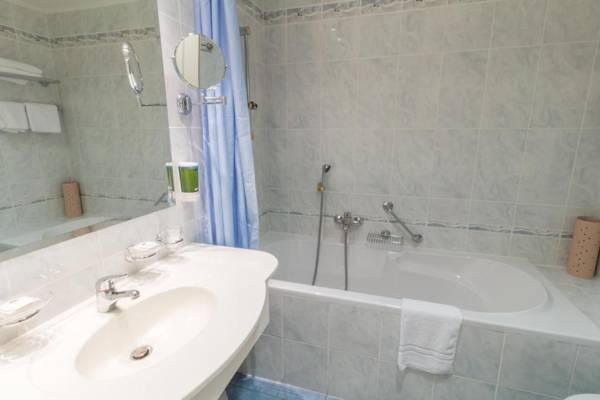 Ensana Hotel Pacifik