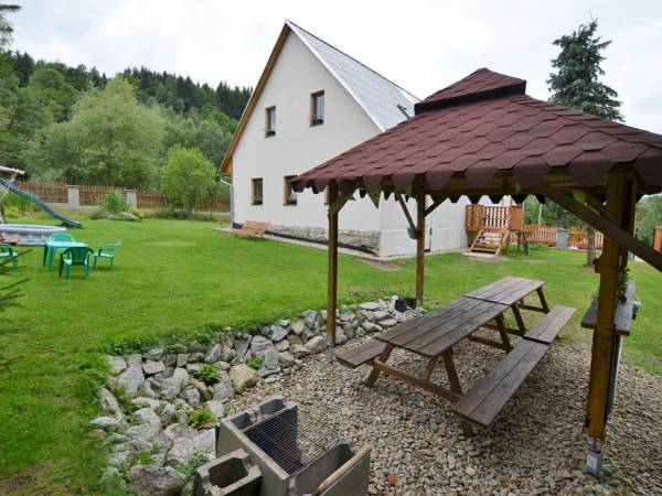 Comfortable holiday home with sauna and billiards ski slope 2 km