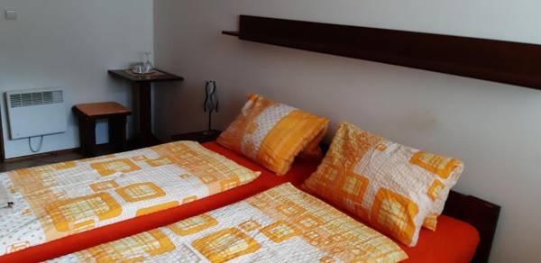 Penzion a Vinoteka Hrozen