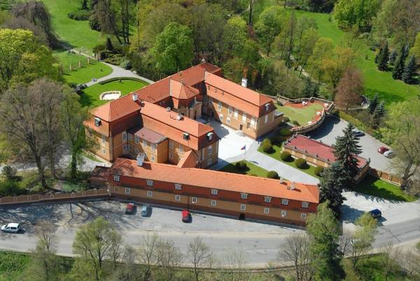 Hotel Zámek Štiřín