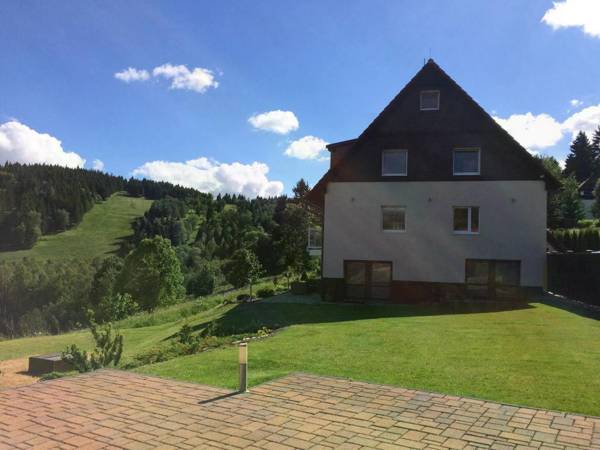 Peaceful Holiday Home  in Jáchymov with Private Garden