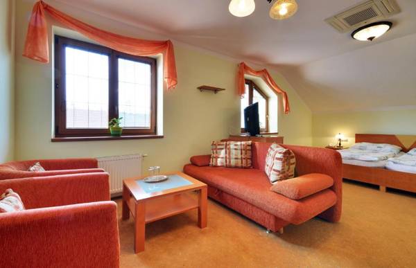 Restaurace a penzion Kamenec