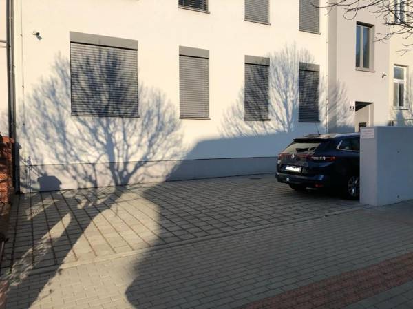 Black Field Apartment