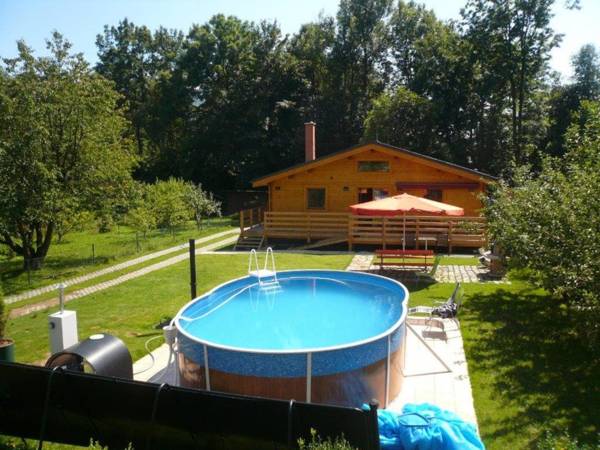 Chaty pod Sokolím Hřbetem