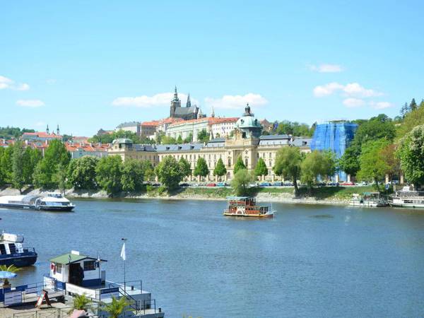 Enticing Apartment in Hostivice with Sauna