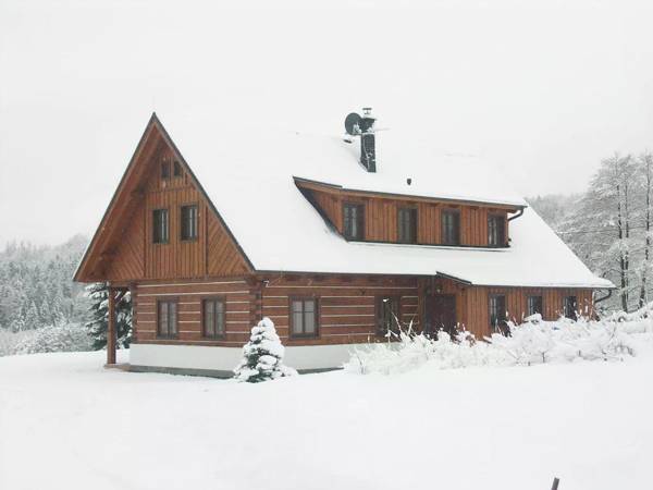 Spacious cottage with 5 bedrooms woodburning stove sauna ski lift only 3 km