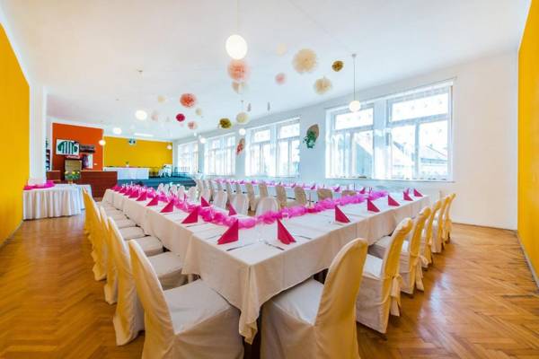 Hotel & Motorest V Údolí Zlatého potoka