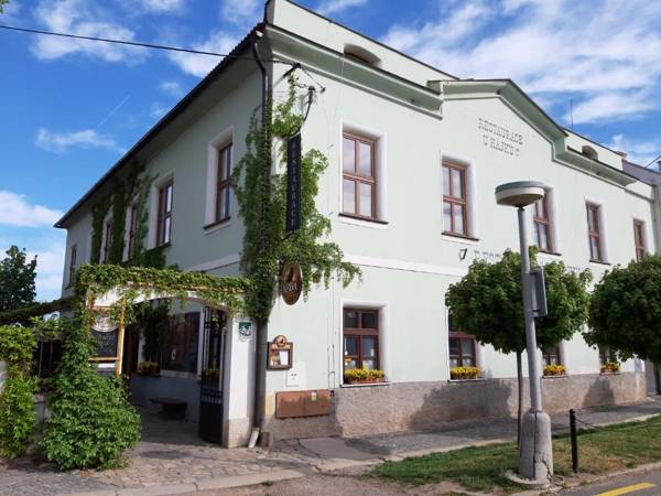Penzion a restaurace U Hájků