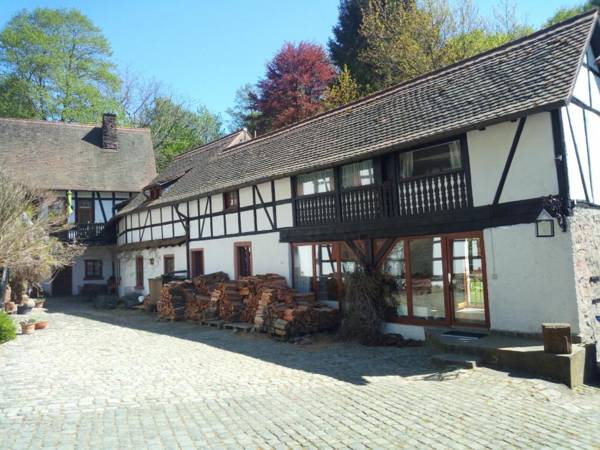Pulvermühle - 3 Zimmer Bad direkt am Stettbach und mitten im NATURA 2000 Gebiet