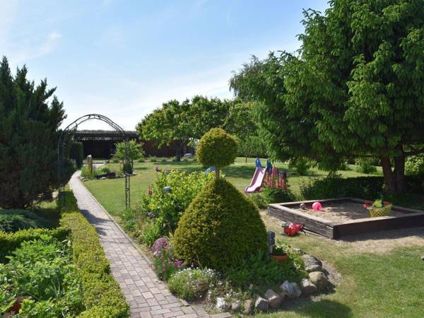 Beautiful Apartment in Robertsdorf with Garden