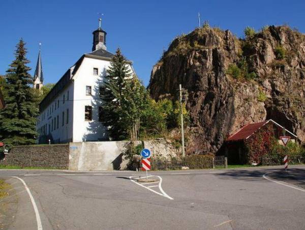 Modern Holiday home in Rechenberg-Bienenmühle near Ski Area