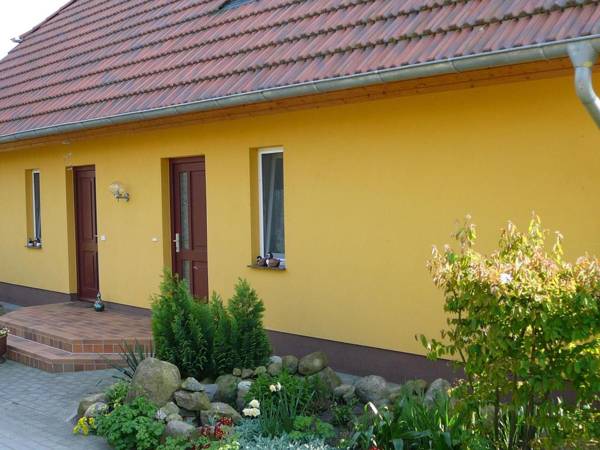 Cheerful Apartment in Wilhelmshof Usedom near Baltic Sea