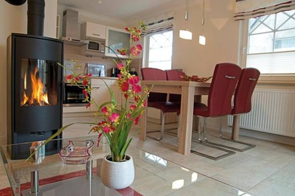 Les Belles Haus Bastien FW Excellent Whg 10