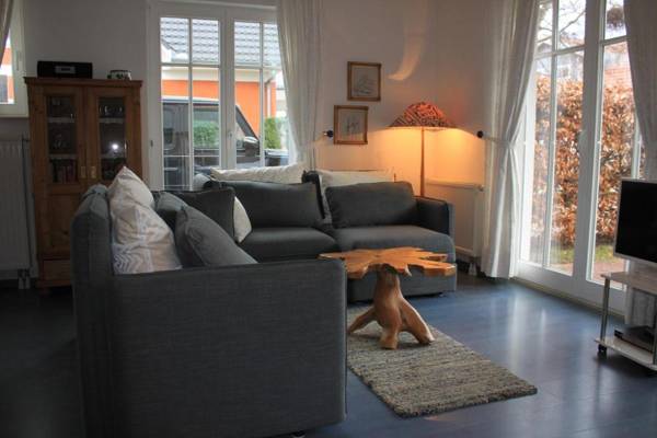 Alte Reihe 9 Wohnung 1