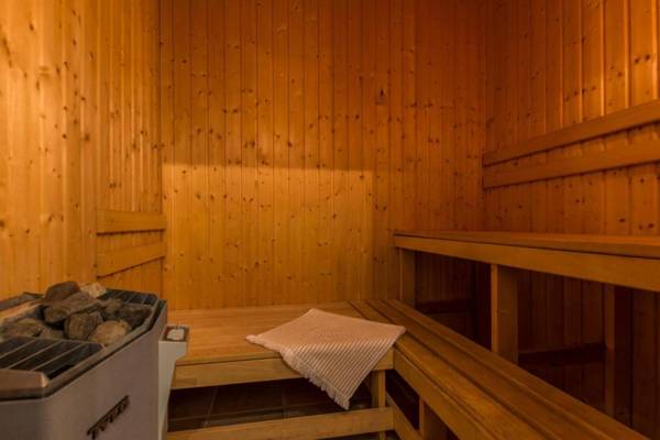 Raemel Haus _Sterntaucher_