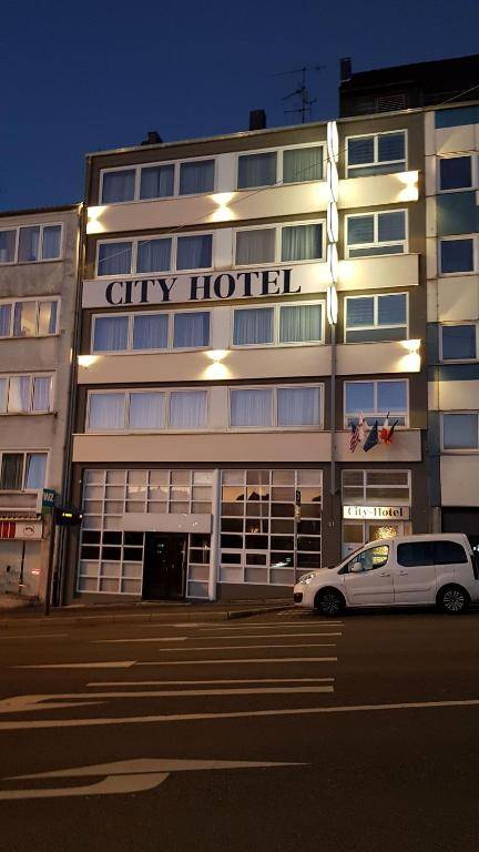 City Hotel