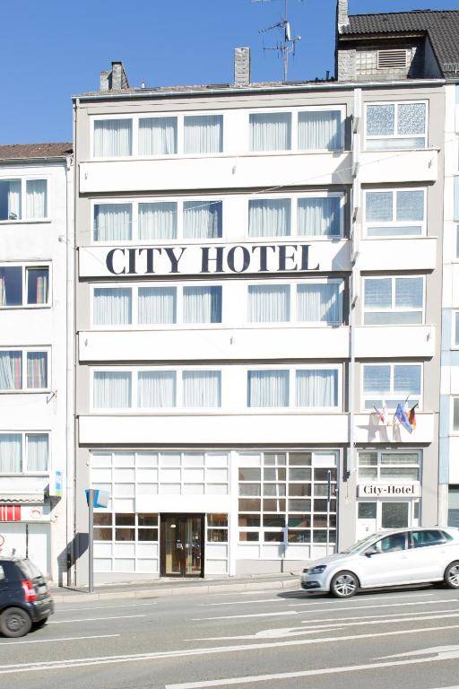 City Hotel