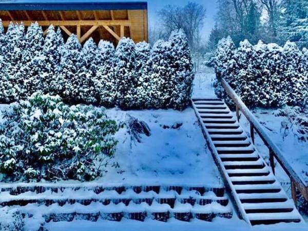 Large holidayhome near Winterberg with garden terrace and garage
