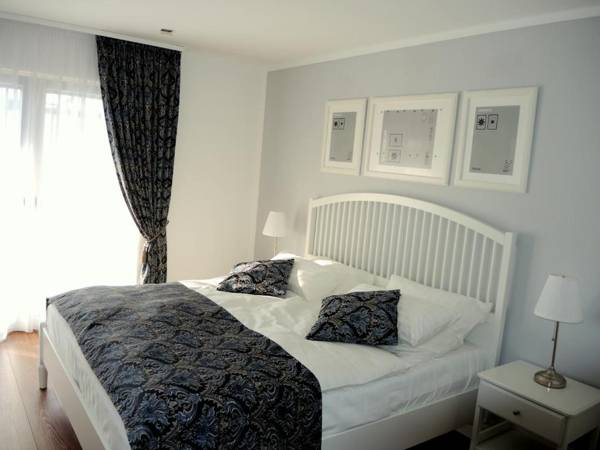 Merkel Villa Apartamente