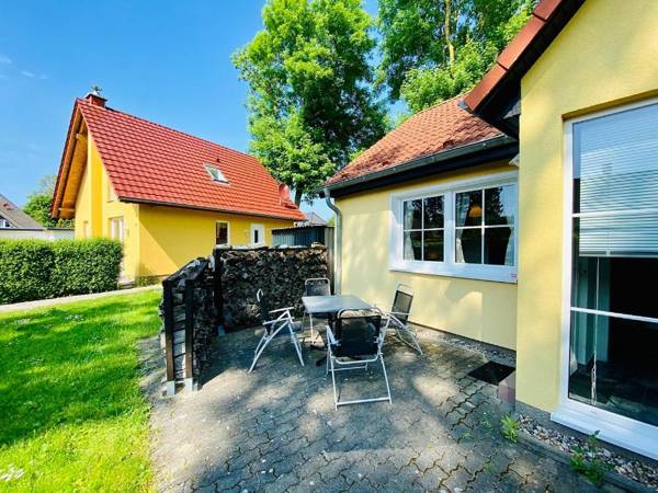 Hanni wenige Minuten zum Strand