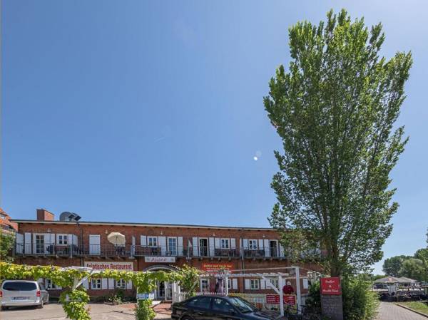 Ferienwohnungen an der Steinmole Waren (Müritz)