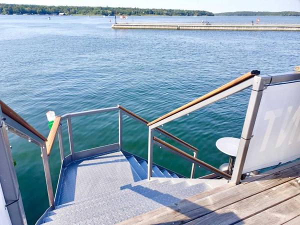 Ferienhaus auf dem Wasser SEE 10631