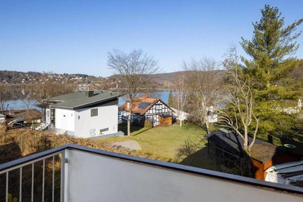 Gemutliche 93m2Fewo mit 2 Schlafzimmern und seitlichem Seeblick vom Balkon