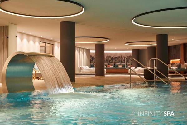 Infinity Hotel & Conference Resort Munich