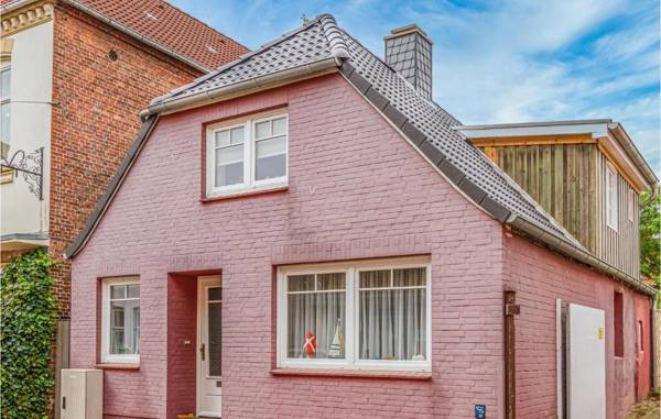 Amazing home in Tönning with WiFi and 2 Bedrooms