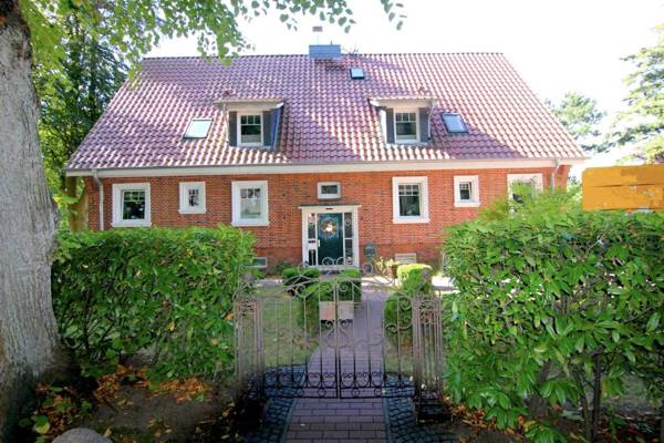 FeWo Achterndiek und Strandlaeufer