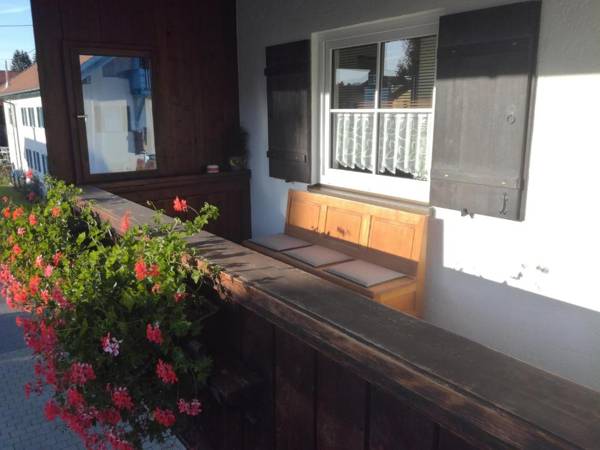 Lizzi Mountain Apartments