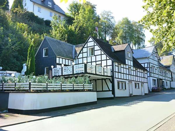 Modern and stylishly furnished attic apartment in the Sauerland