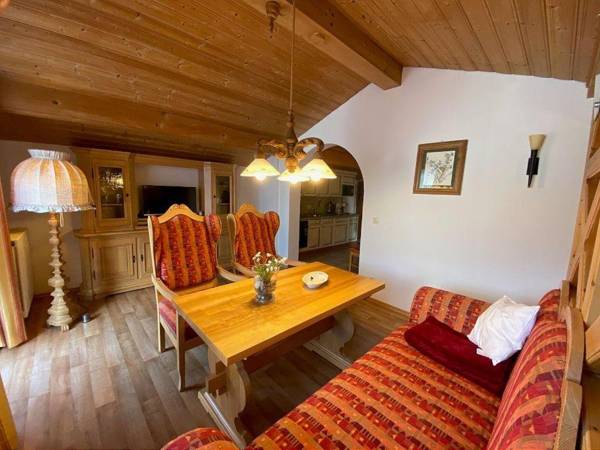 Ferienwohnung Emilia mit Bergblick (Westen)