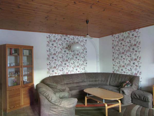 Attractive Holiday Home in Rotenburg with Garden