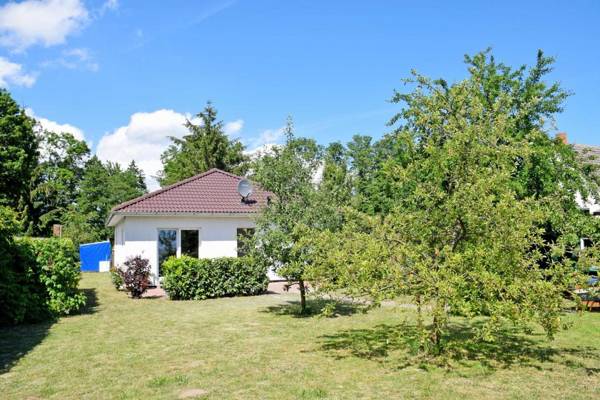Ferienhaus Falkenhagen mit Garten