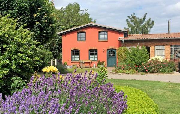 Ferienhaus mit Kamin auf dem Bauer