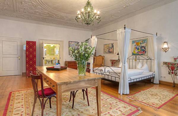 Hotel Orphée - Großes Haus