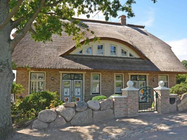 Kapitäns Hus - Haushälfte 2 mit Kamin Sauna Wasserblick