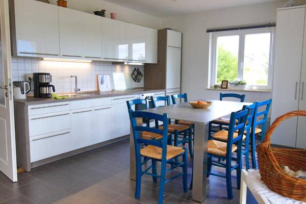 124m_Ferienhaus mit Meerblick