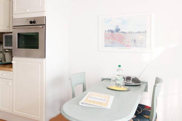 Haus Jahreszeiten by Rujana