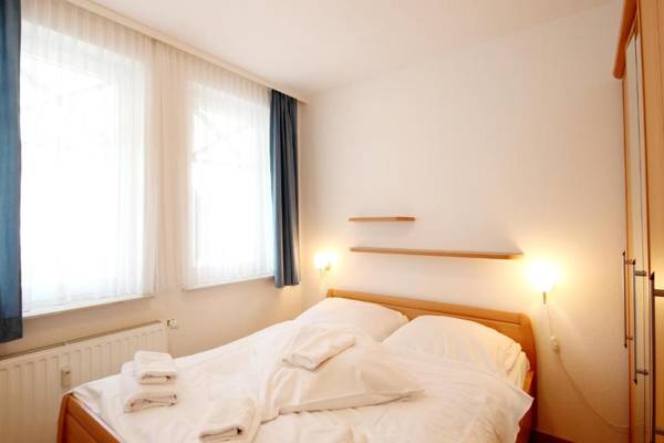 Haus & Villa Strandburg by Rujana