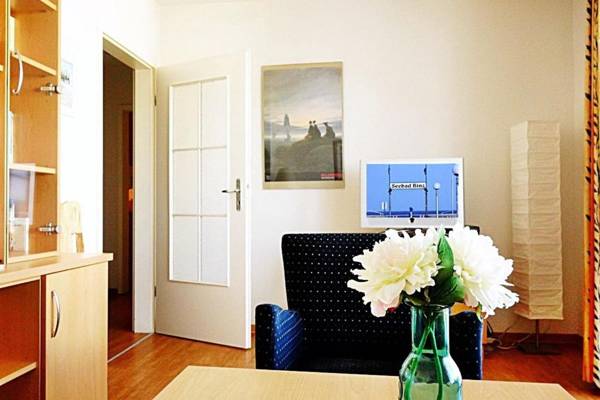 Haus Volksbank by Rujana