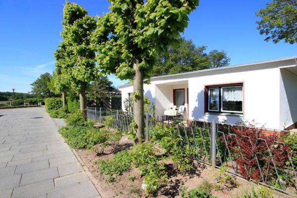 Bungalow am Schmachter See by Rujana