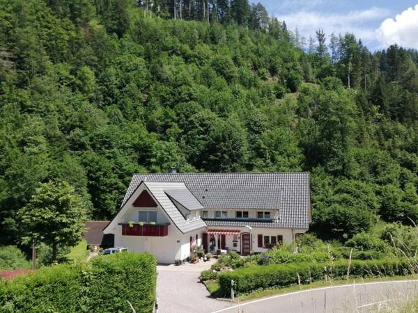 Idyllic holiday home in a mansion with garden in the beautiful Black Forest