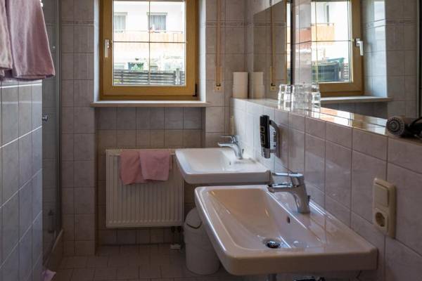 Ferienwohnungen Chiemgauer Seenglück